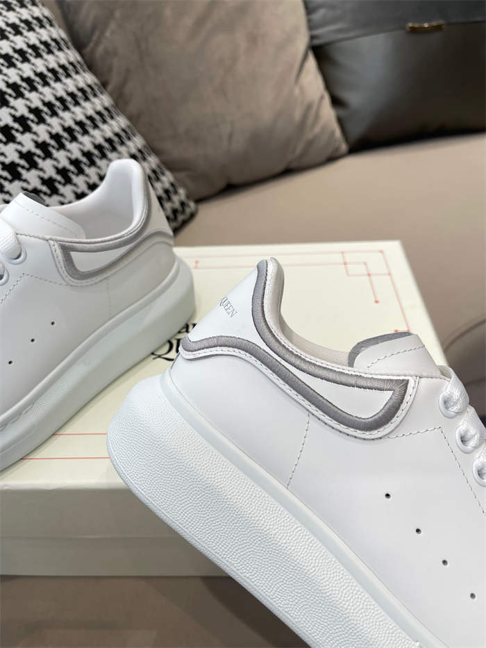 ale*d*r M*Q*en oversized