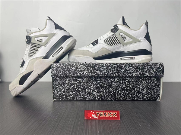 Jordan 4 Retro Military Black DH6927-111