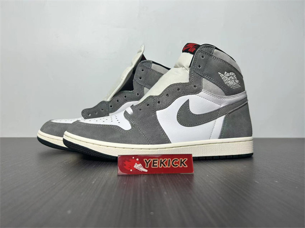Jordan 1 Retro High OG Washed Black DZ5485-051