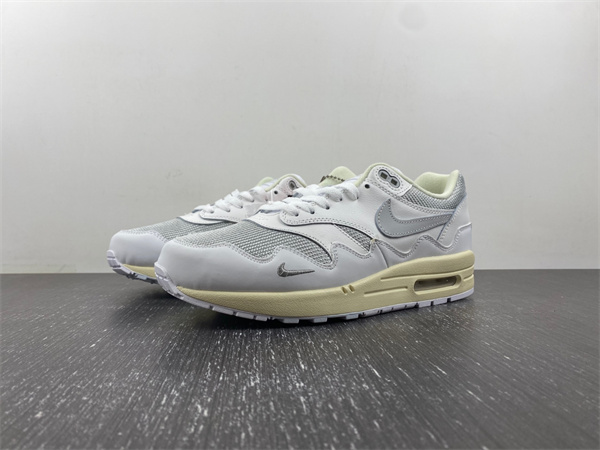 Nike Air Max 1 Patta Waves White