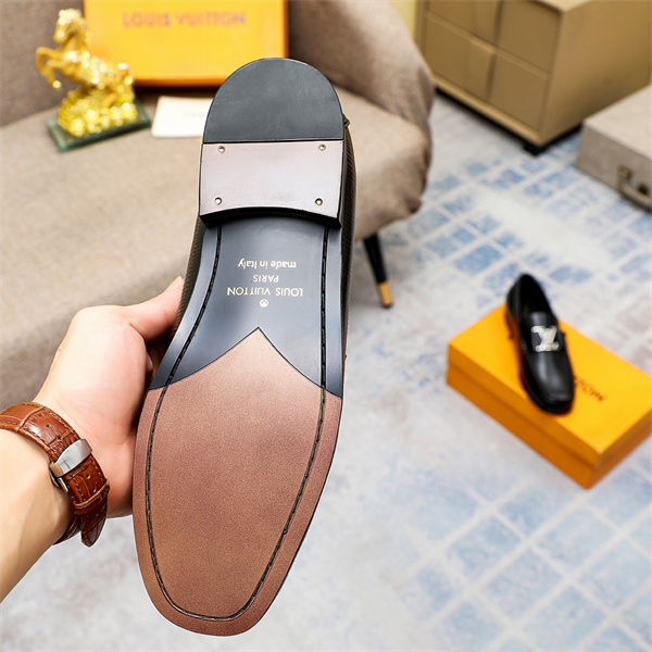 Lv Loafer 017