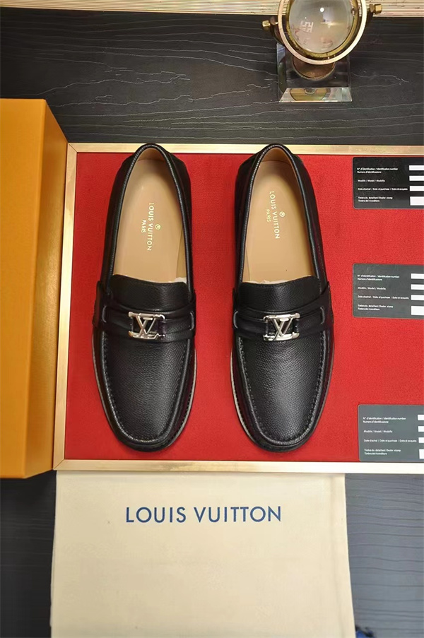 Lv Loafer 059
