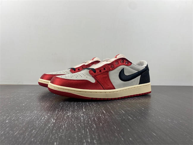 Trophy Room x Air Jordan 1 Low OG “Home” FN0432-100 (EDITION M)