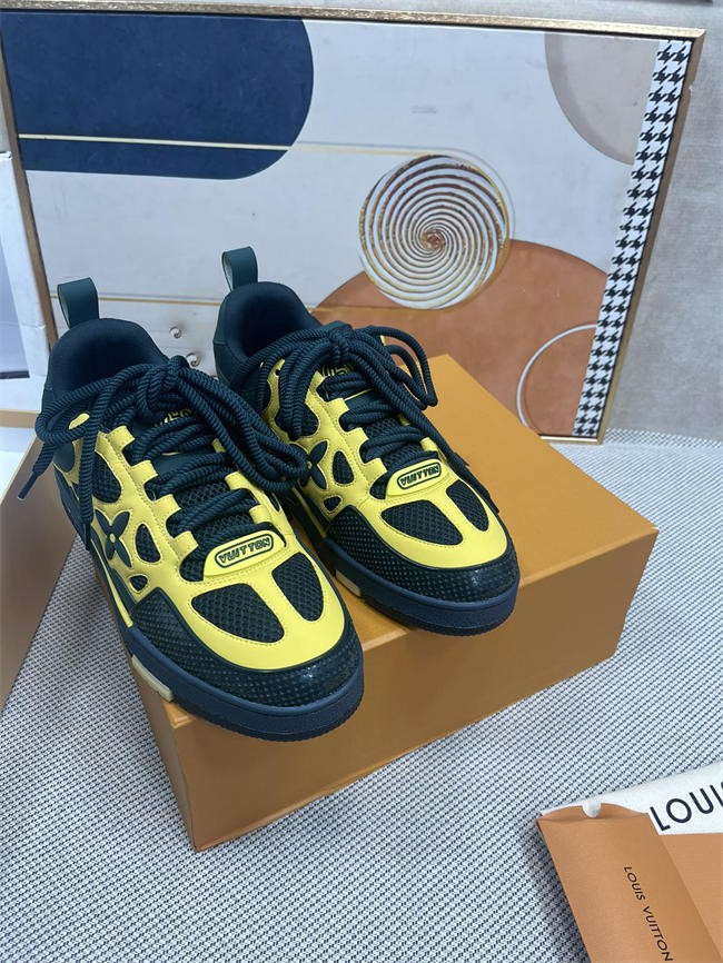 Lv Trainer Sneaker 29