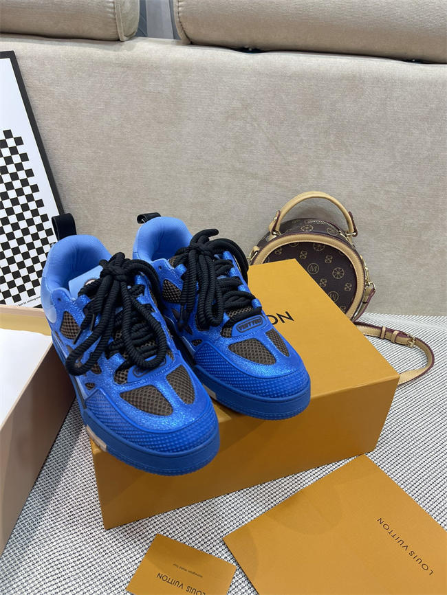 Lv Trainer Sneaker 31