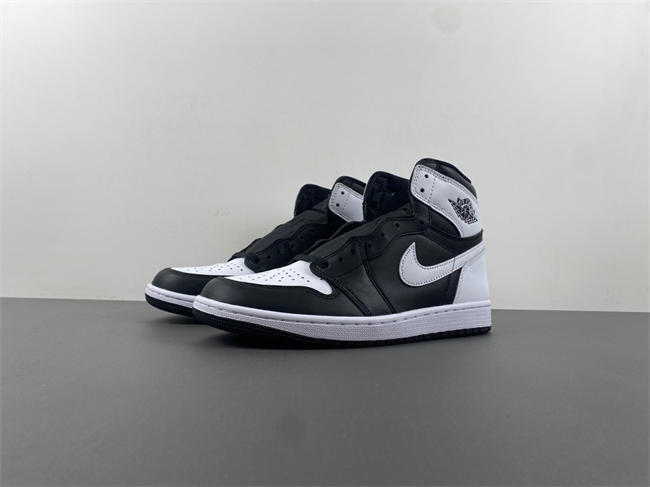 Air Jordan 1 High OG “Reverse Panda” DZ5485-010
