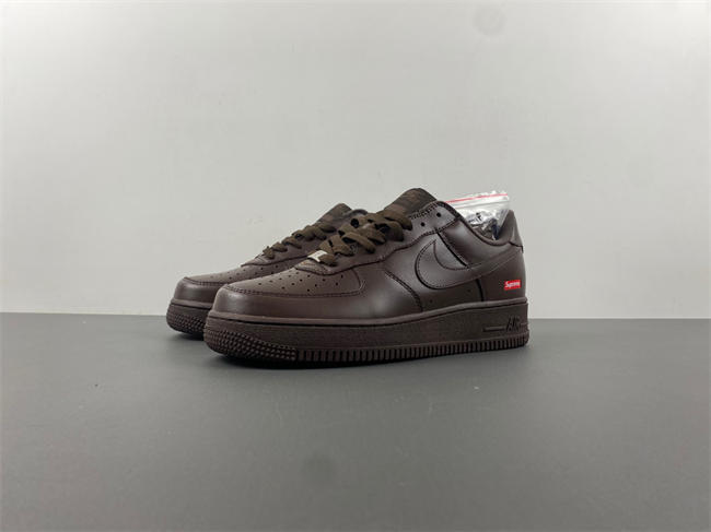 upreme x Nike Air Force 1 Low “Baroque Brown”  CU9225-200