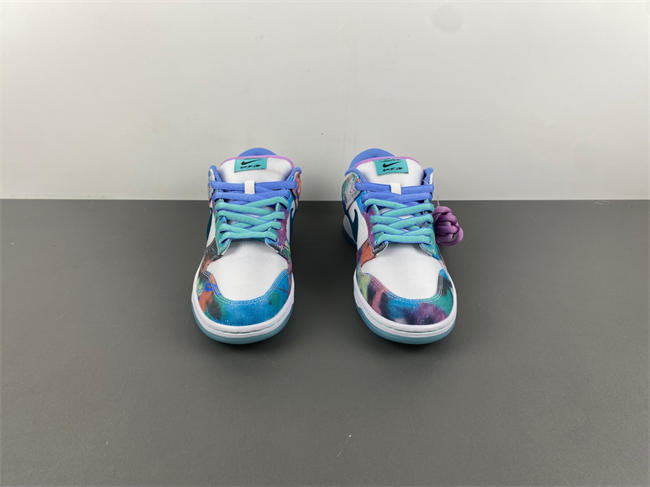 Futura Laboratories x Nike SB Dunk Low FL  HF6061-400