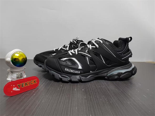 Ba*len*cia*ga track sneaker ''black white'' 542023-w3ac1-1090