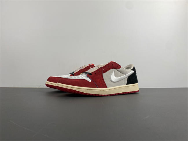 Trophy Room x Air Jordan 1 Low OG “Rookie Card: Home”  HV6157-100
