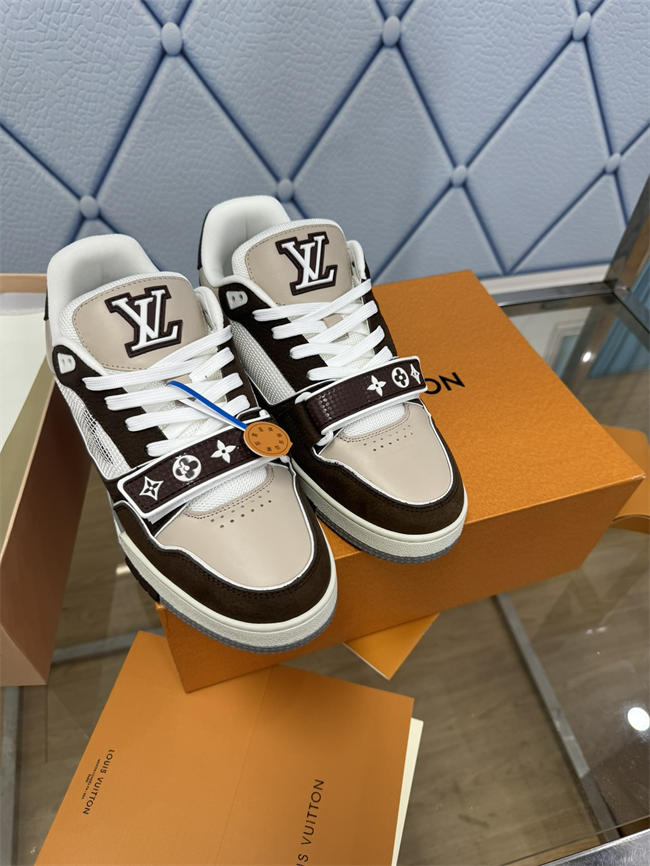 Lv Trainer Sneaker