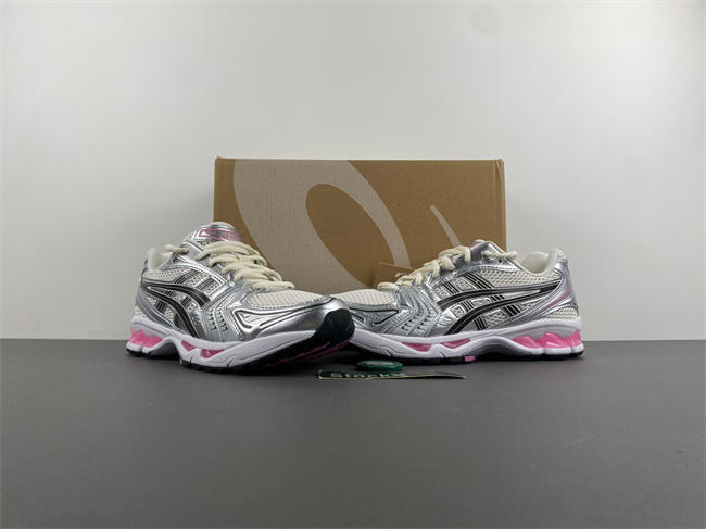 As*ic*s gel-kayano 14