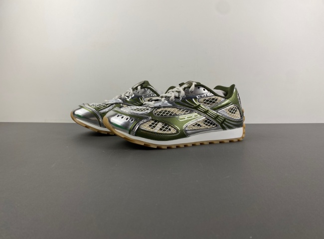 bo*te*ga Ve*ne*ta orbit ''mud white'' bo*te*ga Ve*ne*ta 741357 v2x40 2848