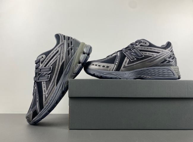 New Balance M1906RES