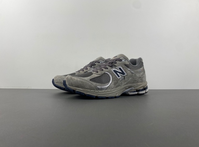 new balance ML2002RA