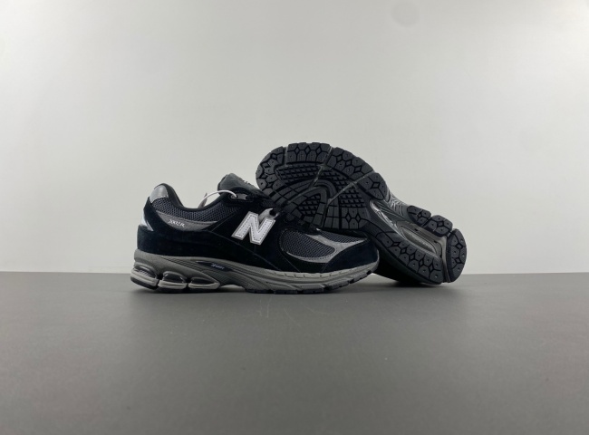 new balance NB M2002RR1