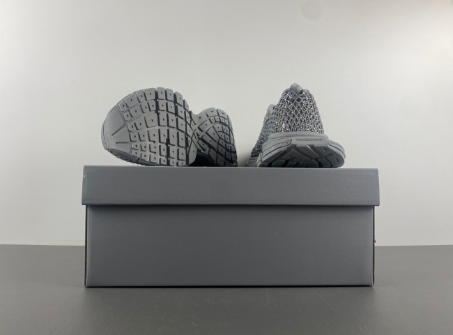 Ba*len*cia*ga phantom sneaker 788819 w3xl7 9058