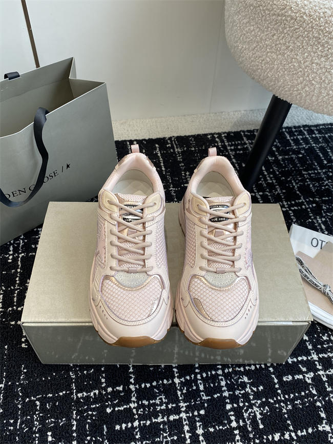 Golden Goose Sneaker