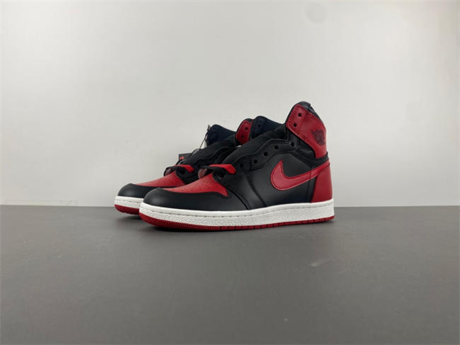 Air Jordan 1 Retro High ''85 OG Bred HV6674-067