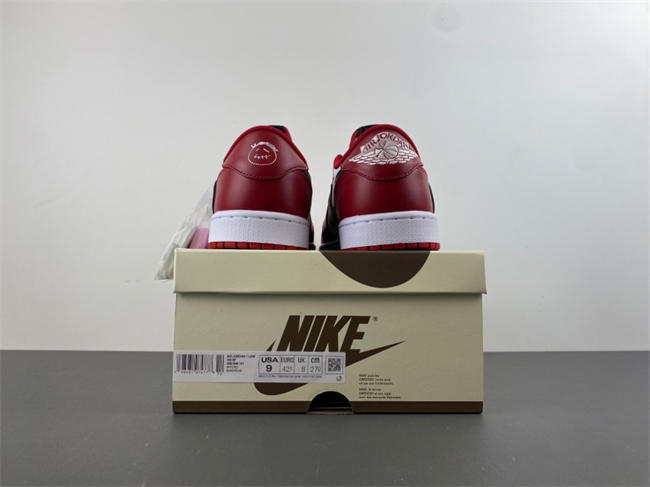 Travis Scott x Air Jordan 1 Low DM7866-101