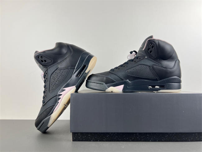 PSG x Air Jordan 5 “Off Noir” HQ3004-001
