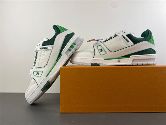 l0*is V*t0n lv trainer