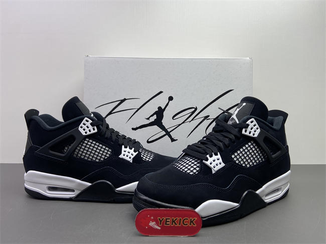 AIR JORDAN 4 RETRO