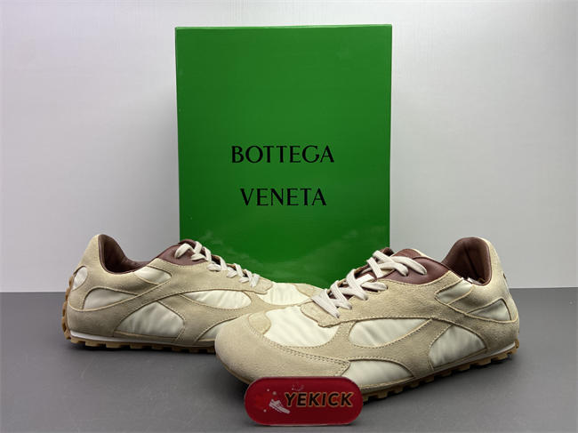 bo*te*ga Ve*ne*ta sneaker