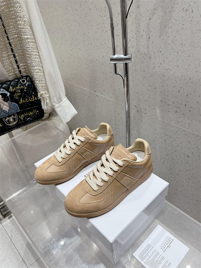 ma*s*n martin Ma*i*la sneaker