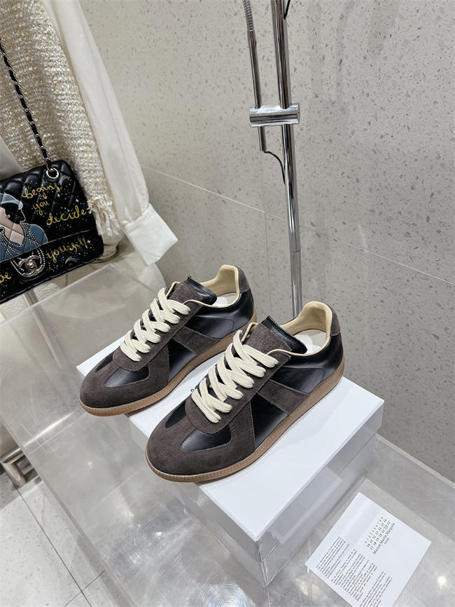 ma*s*n martin Ma*i*la sneaker